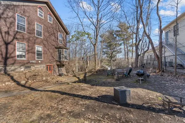 226-228 Chestnut Ave, Boston, MA 02130