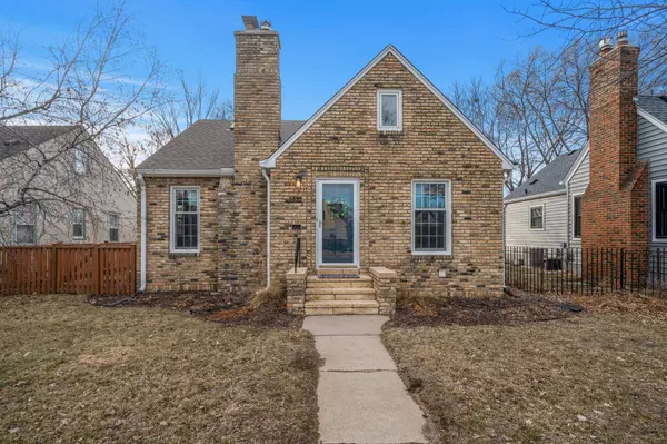 5620 Grand AVE S, Minneapolis, MN 55419