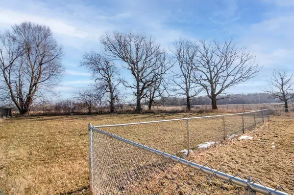 938 14th AVE NE, Saint Joseph, MN 56374