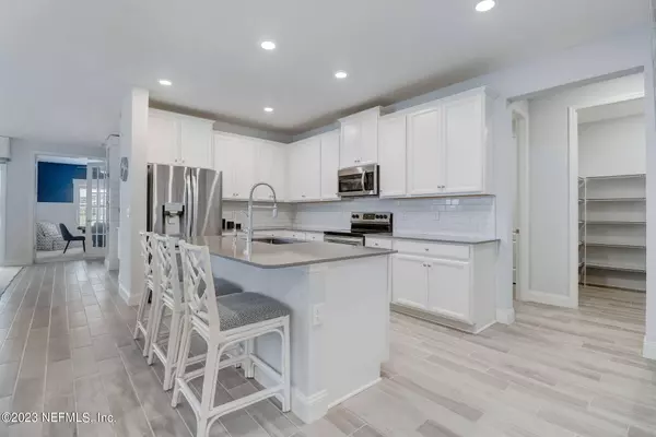 15227 VENOSA CIR, Jacksonville, FL 32258