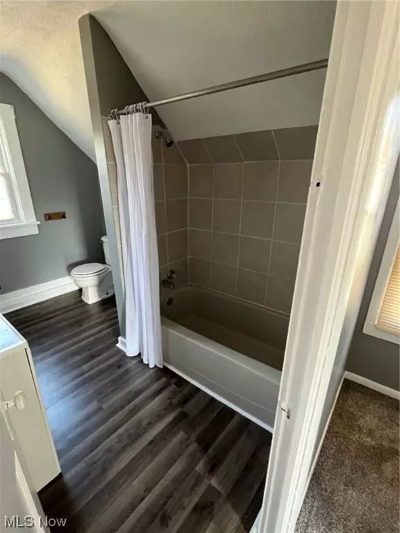 1737 Bonnot PL NE, Canton, OH 44705