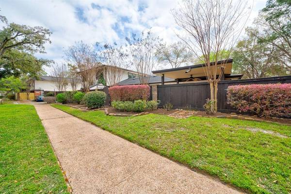 5347 Pinewilde DR #A, Houston, TX 77066