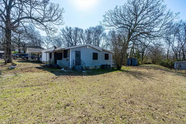 2102 Cooley St, Chattanooga, TN 37406