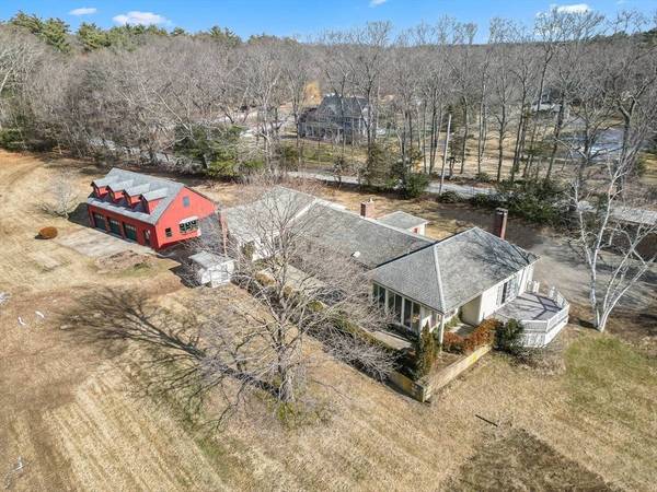 250 Cutler Rd, Hamilton, MA 01982