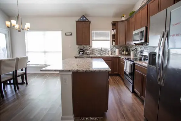 2051 Brisbane WAY, Bryan, TX 77807