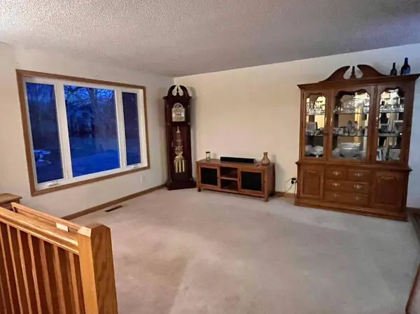 405 Kriesel PL NE, Owatonna, MN 55060