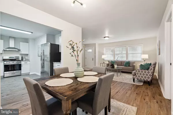 900 BIRCHWOOD DR, Newark, DE 19713