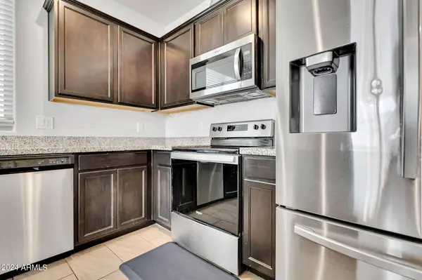 7230 W TOWNLEY Avenue, Peoria, AZ 85345