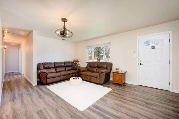 6635 Carrwood ST, Orangevale, CA 95662