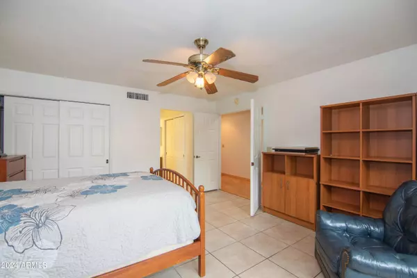 5318 N 24TH Place, Phoenix, AZ 85016