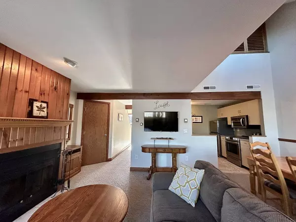 136 Plum Cove Drive, Scales Mound, IL 61075