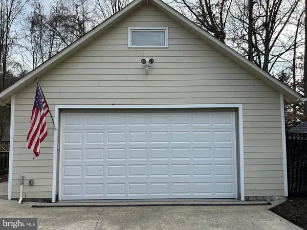 6427 MELIA ST, Springfield, VA 22150