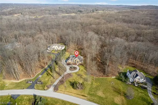 18041 Hawksmoor WAY, Chagrin Falls, OH 44023