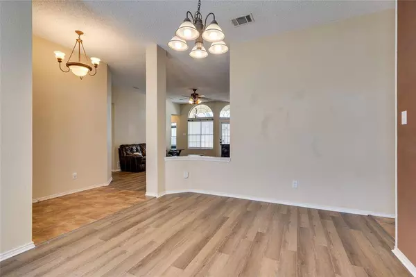 7509 Arborside Drive, Rowlett, TX 75089