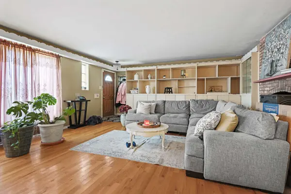 9431 S Indiana AVE, Chicago, IL 60619