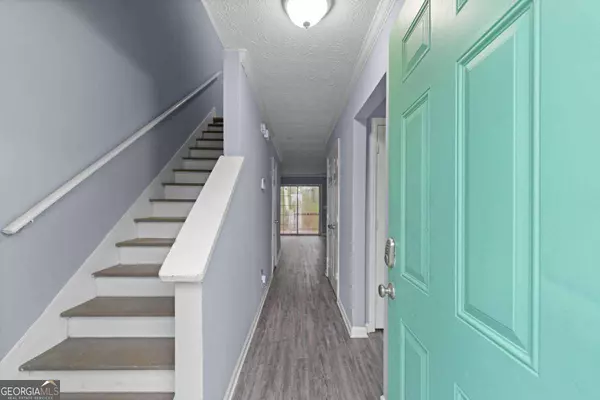 2041 Charter MNR, Lithonia, GA 30058