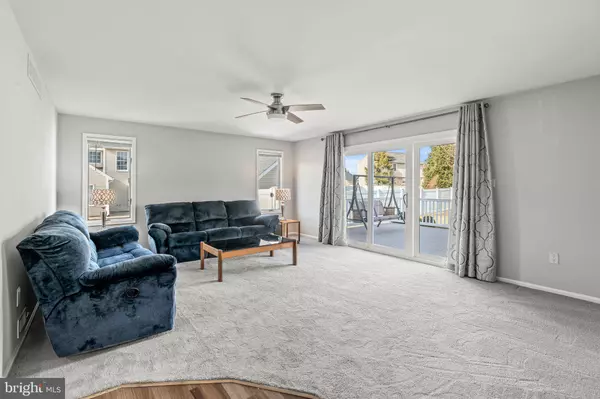 201 BROMPTON DR, Cherry Hill, NJ 08003