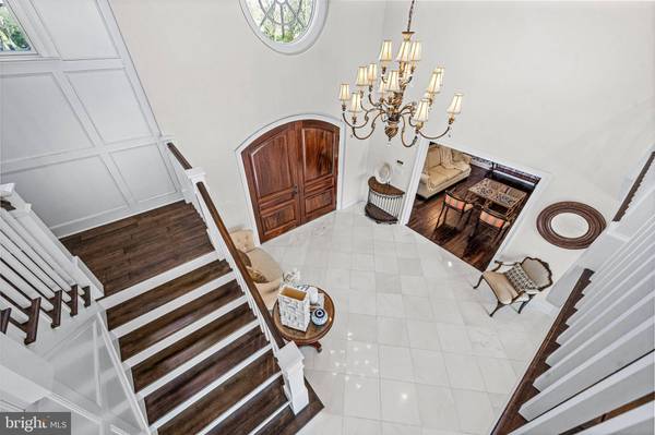 630 S SARATOGA DR, Moorestown, NJ 08057