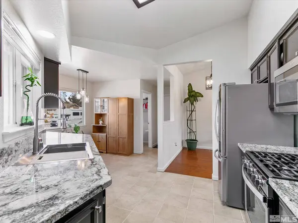 115 River Village Cir, Dayton, NV 89403