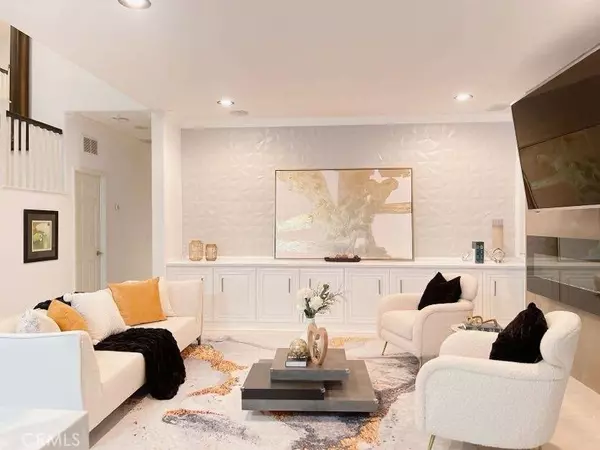 2120 Whitman WAY, Corona, CA 92878