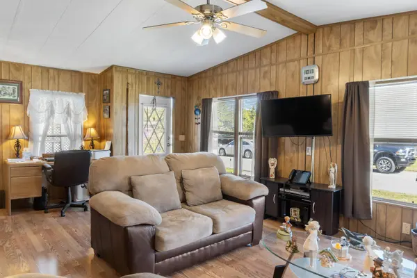 923 Redbud RD, Sebastian, FL 32976