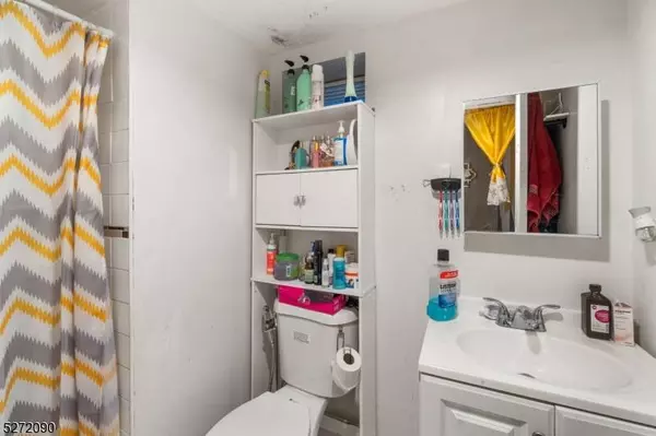 22 Godwin Ave, Paterson City, NJ 07501