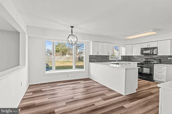 201 BROMPTON DR, Cherry Hill, NJ 08003