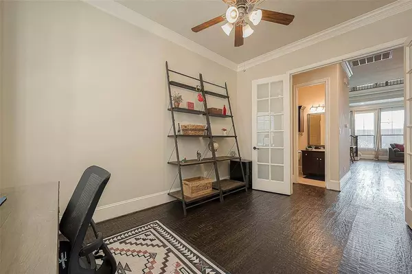 1046 W 23rd ST #I, Houston, TX 77008