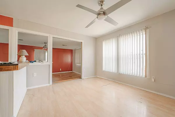 2426 Apache AVE, Sauk Village, IL 60411