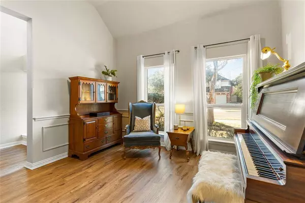 2412 Goliad Lane, Grapevine, TX 76051