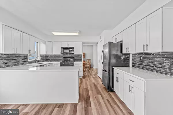 201 BROMPTON DR, Cherry Hill, NJ 08003