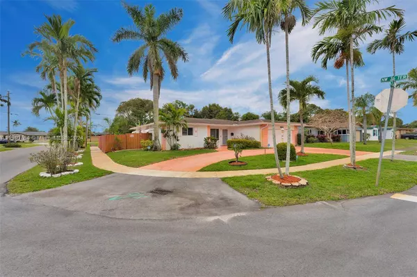 3650 NW 27th Ct, Lauderdale Lakes, FL 33311