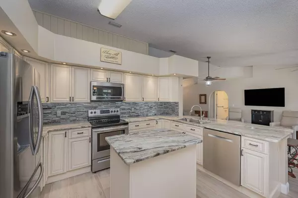 1199 Hammacher AVE SW, Palm Bay, FL 32908