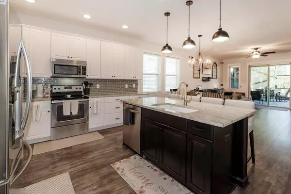 6015 WATERCOLOR DR, Lithia, FL 33547