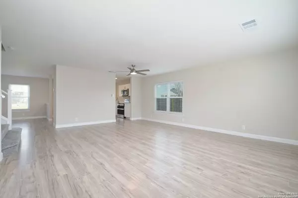 6847 MISTY FIELD DR, Converse, TX 78109-3413