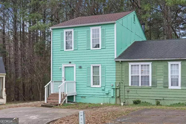 2041 Charter MNR, Lithonia, GA 30058