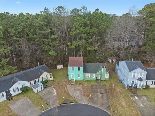 2041 Charter MNR, Lithonia, GA 30058