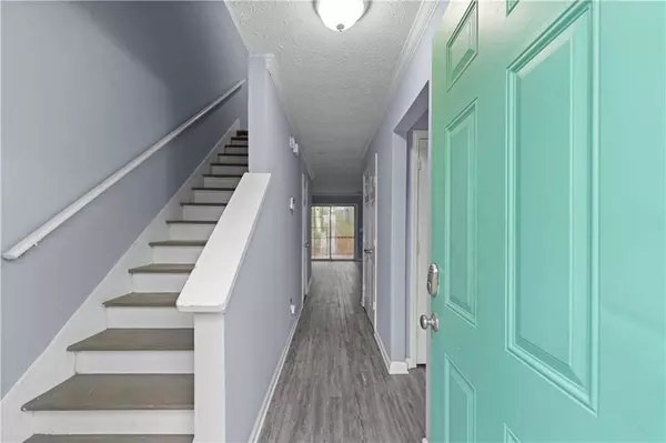 2041 Charter MNR, Lithonia, GA 30058