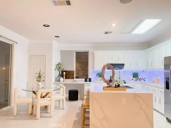 2120 Whitman WAY, Corona, CA 92878