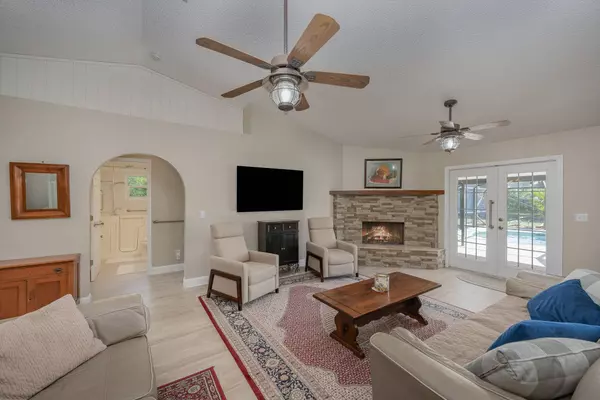 1199 Hammacher AVE SW, Palm Bay, FL 32908