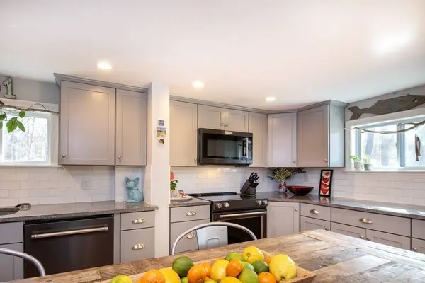 101 Booth Hill Road, Scituate, MA 02066