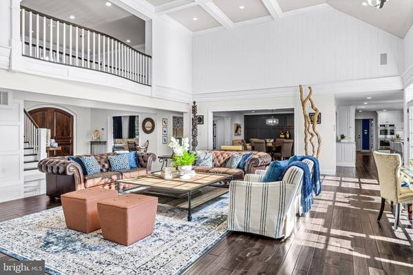 630 S SARATOGA DR, Moorestown, NJ 08057