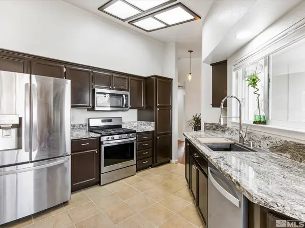 115 River Village Cir, Dayton, NV 89403