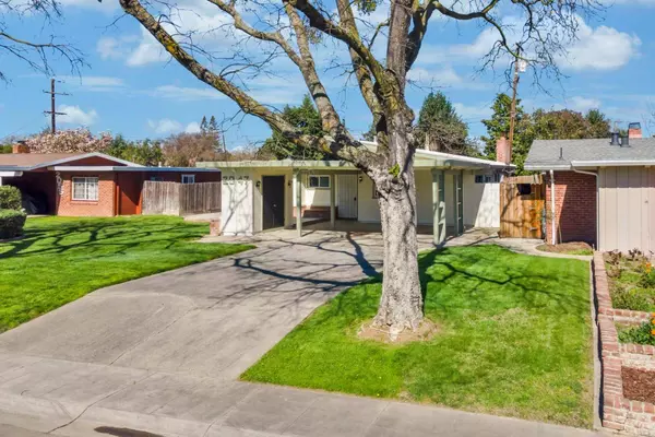 2047 Douglas RD, Stockton, CA 95207