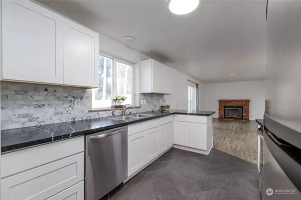 1405 205th ST E, Spanaway, WA 98387