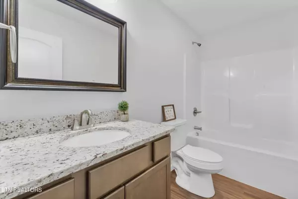 3728 Tulip Row WAY, Knoxville, TN 37917