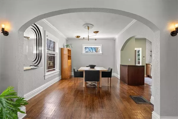 4326 CHARLOTTE ST, Kansas City, MO 64110