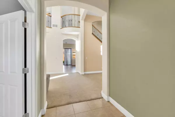 9839 Mountain Vista CIR, Elk Grove, CA 95757