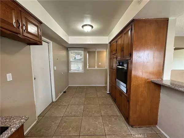 2033 W Elm AVE, Anaheim, CA 92804