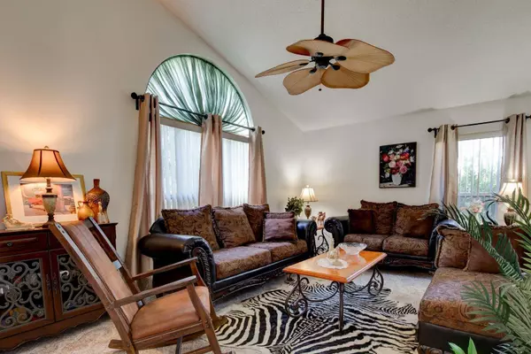 633 WIDOW BARTLEY DR, Orlando, FL 32828